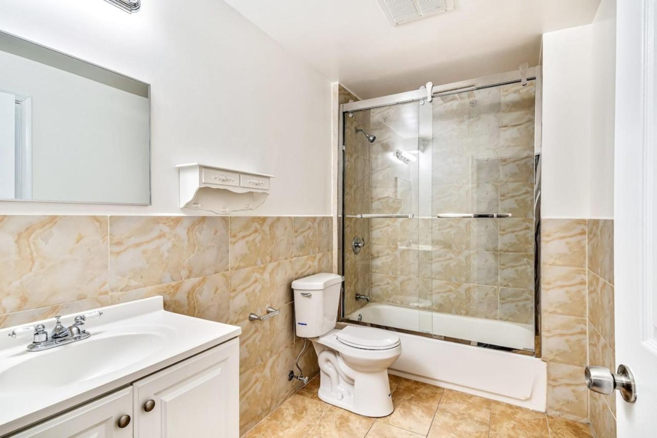 Apartment Lovely 2bd Apt Steps From The Convention Center Philadelphia